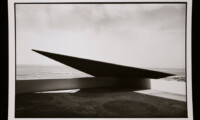 “La Jolla ’87”, Museum of Contemporary Art San Diego - photographic_print (Box 13 Folder 2 Unit 46) Credits Associazione Archivio Mauro Staccioli / Bibliotheca Hertziana – Max-Planck-Institut für Kunstgeschichte, Roma. Foto di Bob Tyson.
